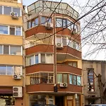 Bright City-center Flat For 4 Guests Apartment *