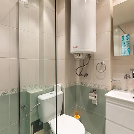 Bright City-center Flat For 4 Guests Apartment