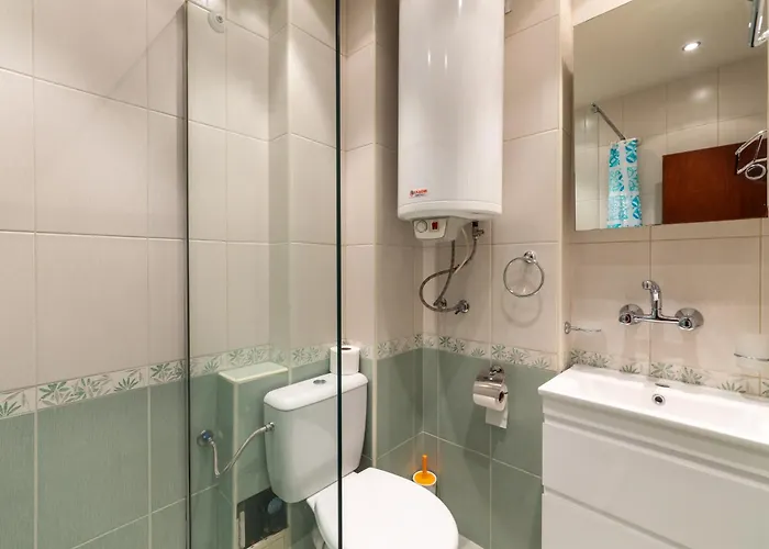 Bright City-center Flat For 4 Guests Lejlighed