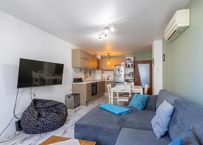 Bright City-center Flat For 4 Guests Lejlighed *